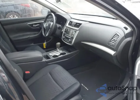 2017 Nissan Altima 2.5 Sv z USA, uszkodzony, nr VIN 1N4AL3AP5HC221294